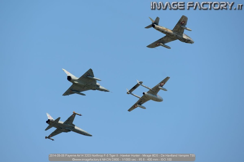 2014-09-06 Payerne Air14 3203 Northrop F-5 Tiger II - Hawker Hunter - Mirage IIIDS - De Havilland Vampire T55.jpg